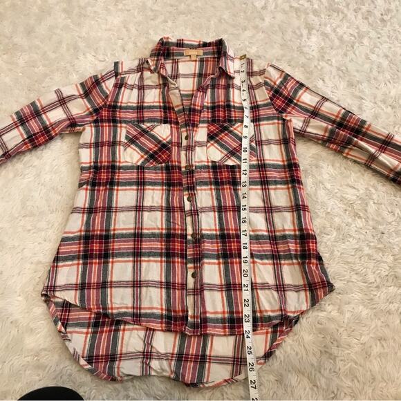 Takara button front v neck plaid flannel top size small - Picture 3 of 7